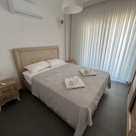 Ξενοδοχείο Goecekte 4+1 Havuzlu Lueks Villa, Goecek